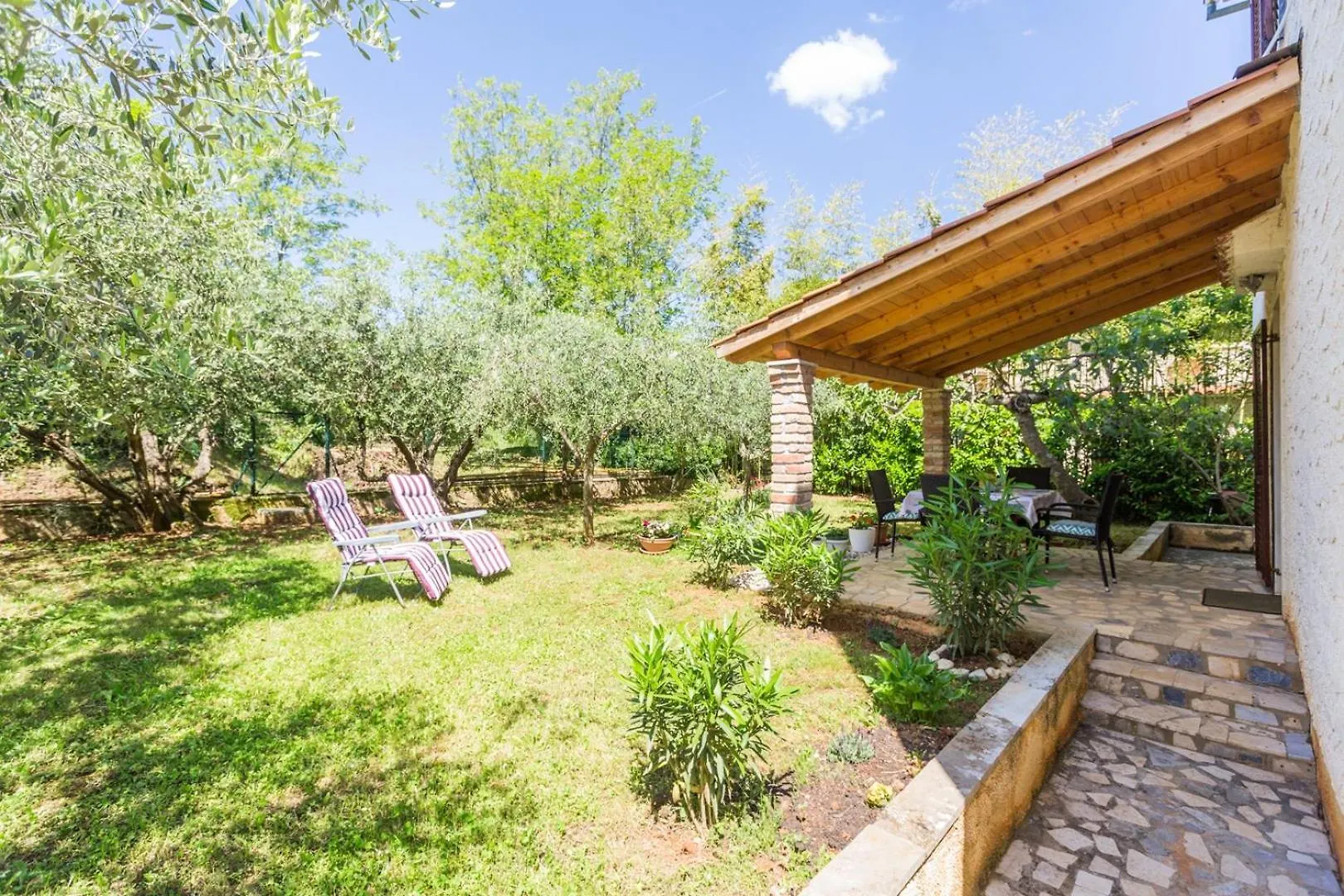Josef Funtana Big Private Garden Apartment