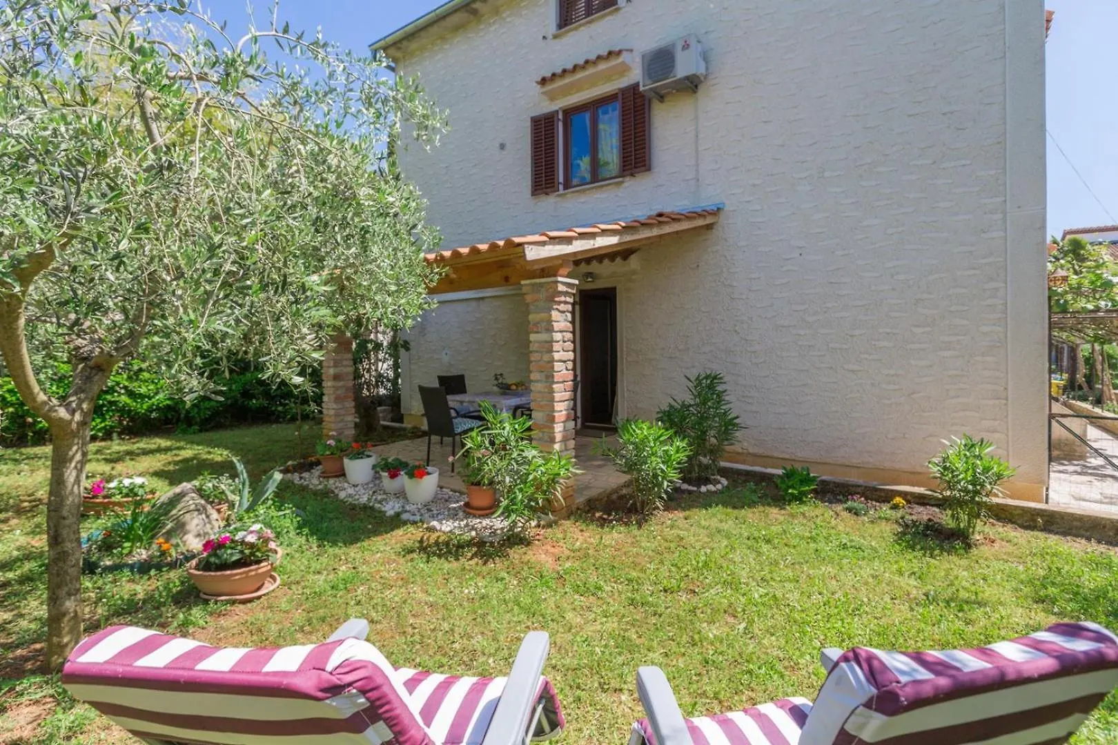 Josef Funtana Big Private Garden Apartment