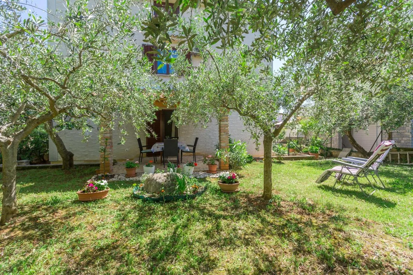 Josef Funtana Big Private Garden Apartment